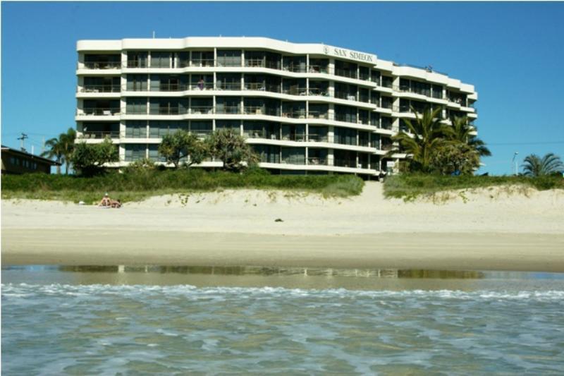 San Simeon Beachfront Apartments Tugun Голд-Кост Экстерьер фото