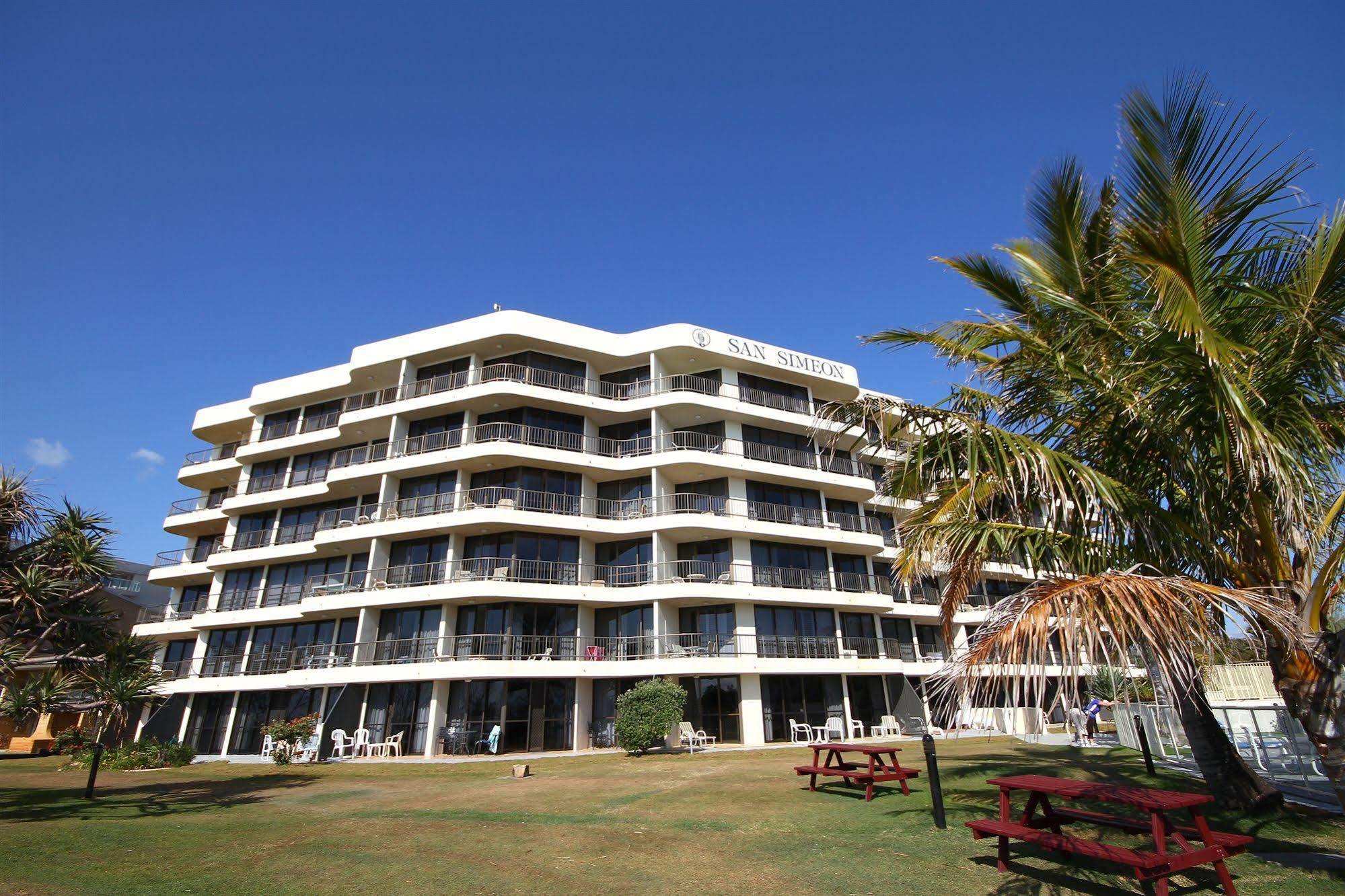 San Simeon Beachfront Apartments Tugun Голд-Кост Экстерьер фото