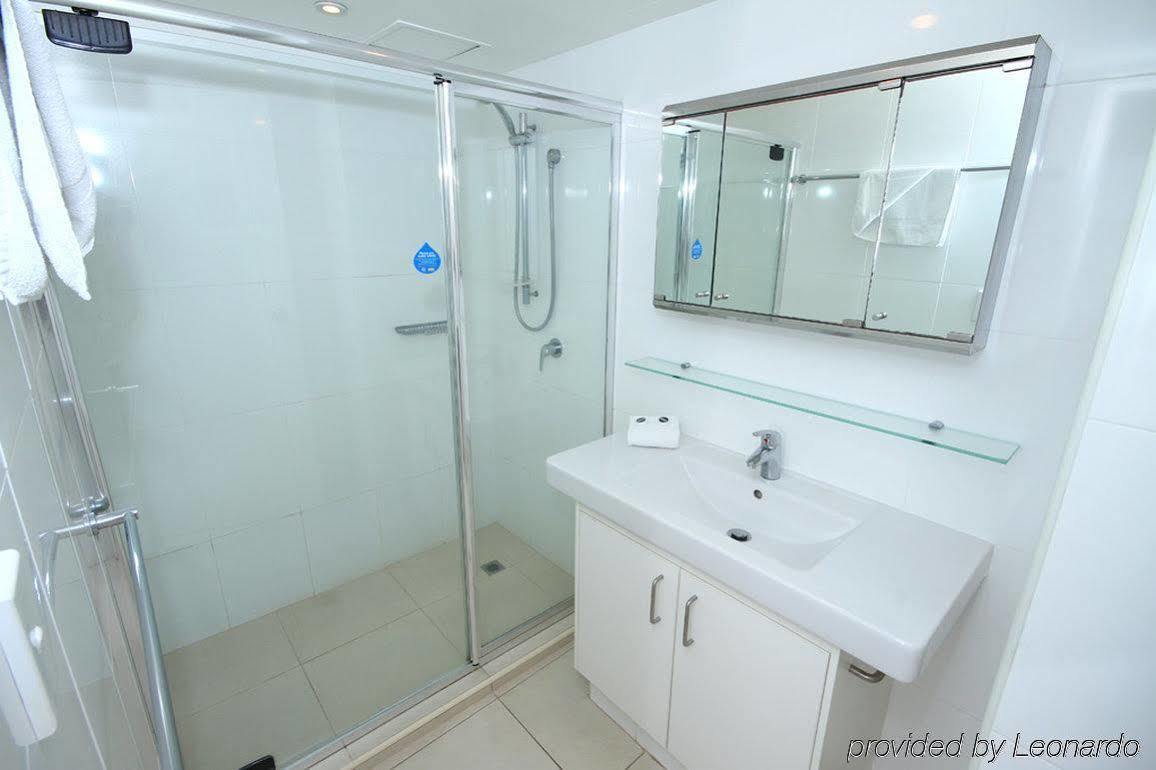 San Simeon Beachfront Apartments Tugun Голд-Кост Экстерьер фото