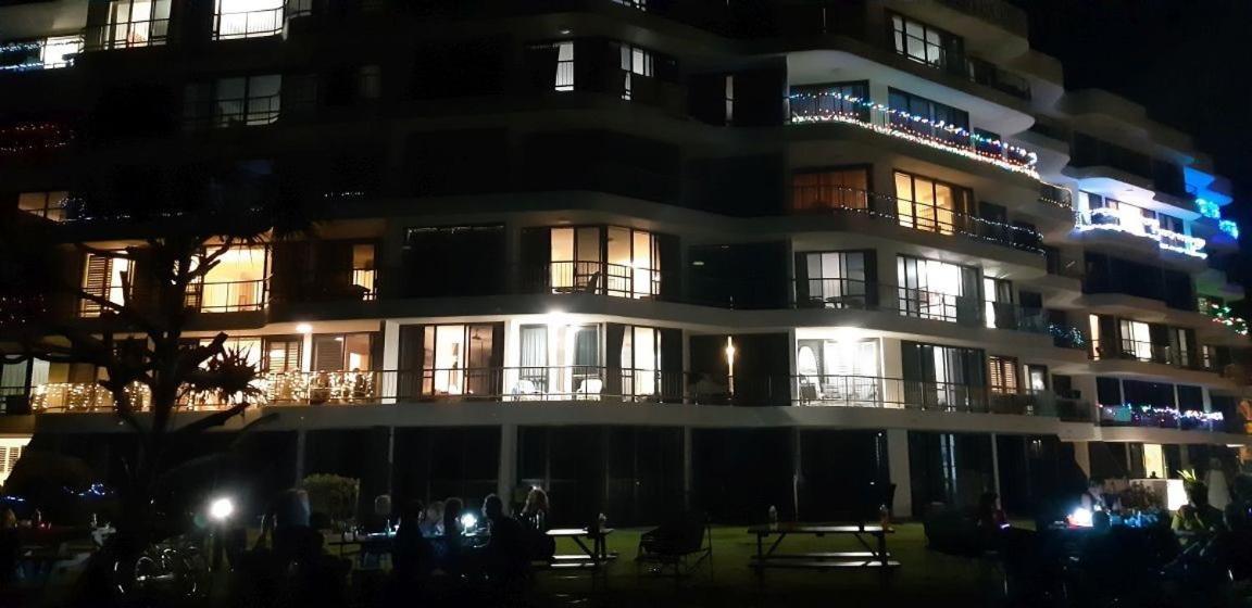 San Simeon Beachfront Apartments Tugun Голд-Кост Экстерьер фото